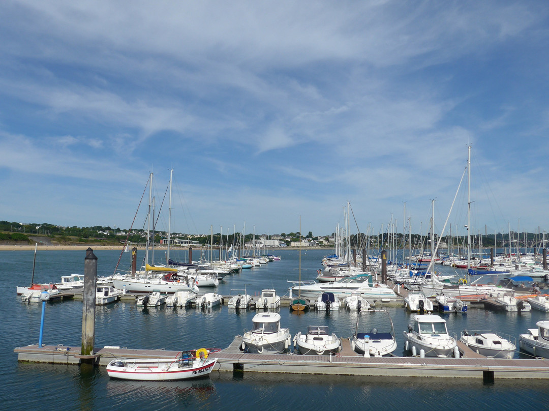 Port de Plaisance du Moulin Blanc景点图片