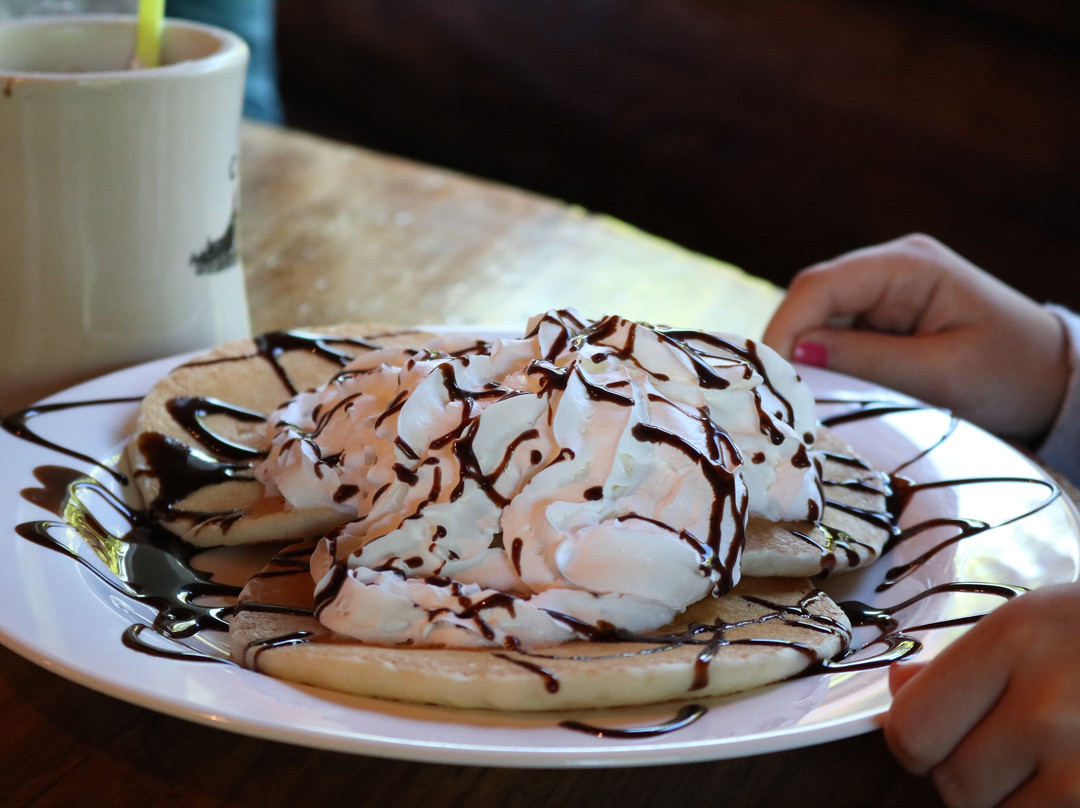 锡赛德餐馆和美食-Camp 18 Gift Shop & Restaurant