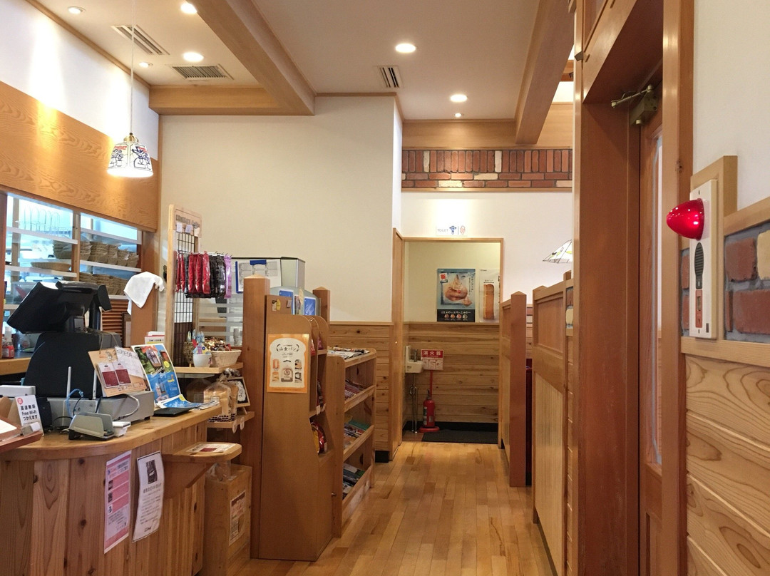 コメダ珈琲店　朝霞台店