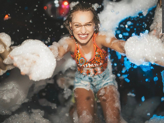 Banana Club-阿尔库迪亚港必去景点