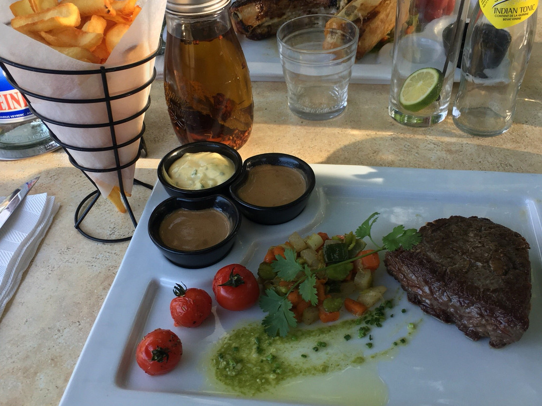 Labeaume餐馆和美食-L'Ardenave Cafe Restaurant