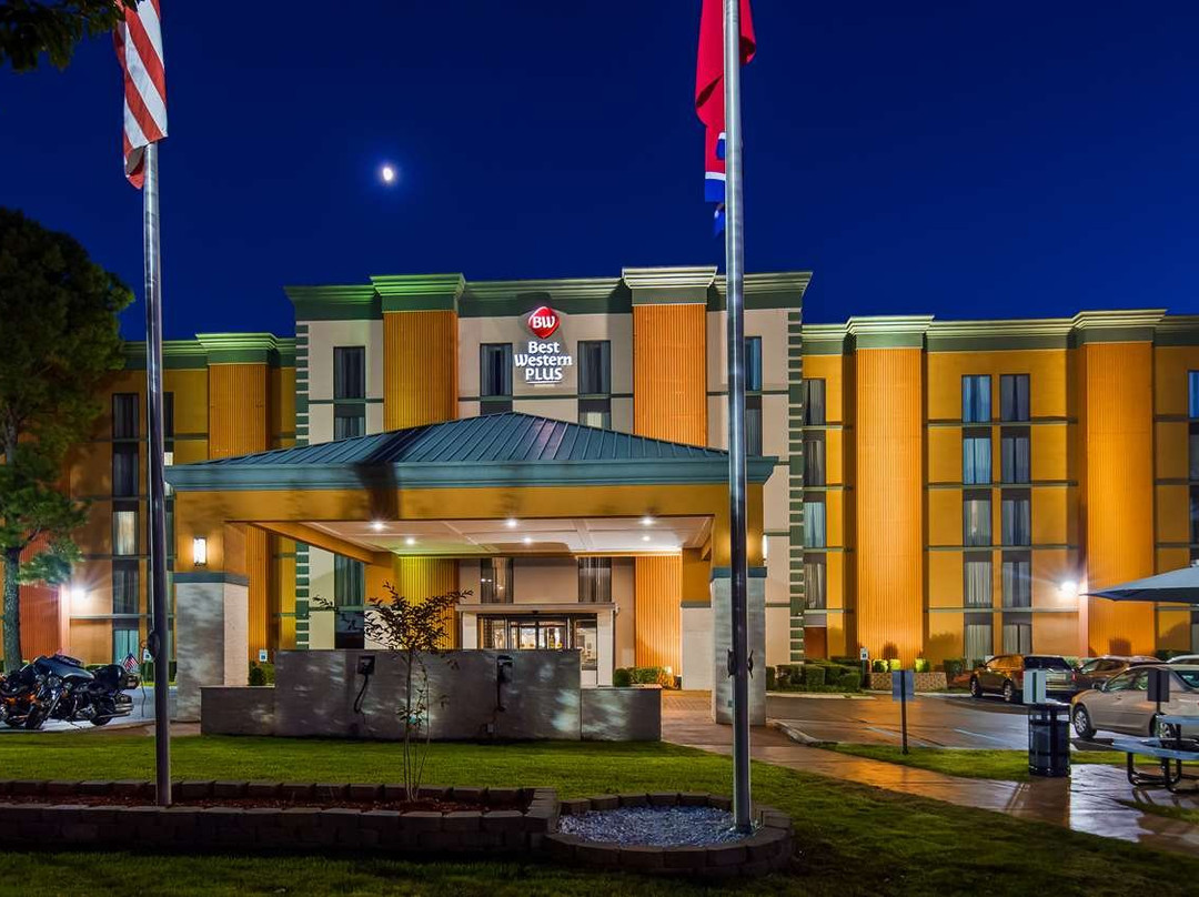 Best Western Plus Galleria Inn & Suites主图