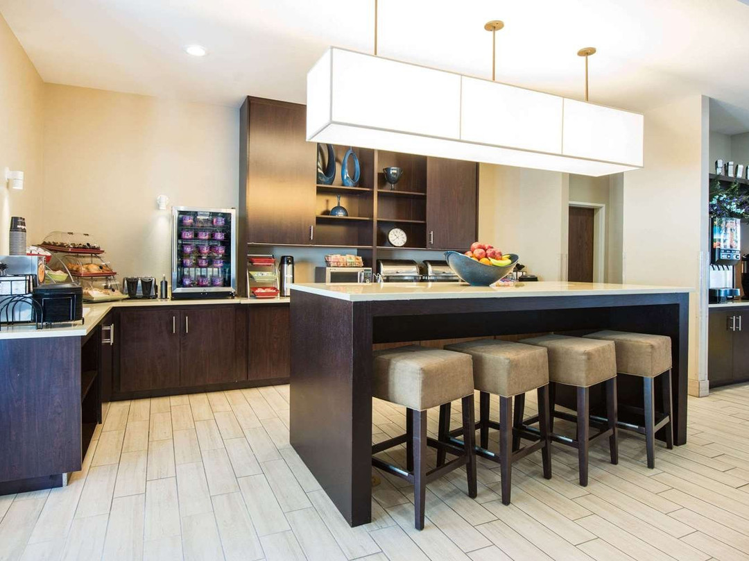 Hawthorn Suites by Wyndham St Clairsville主图