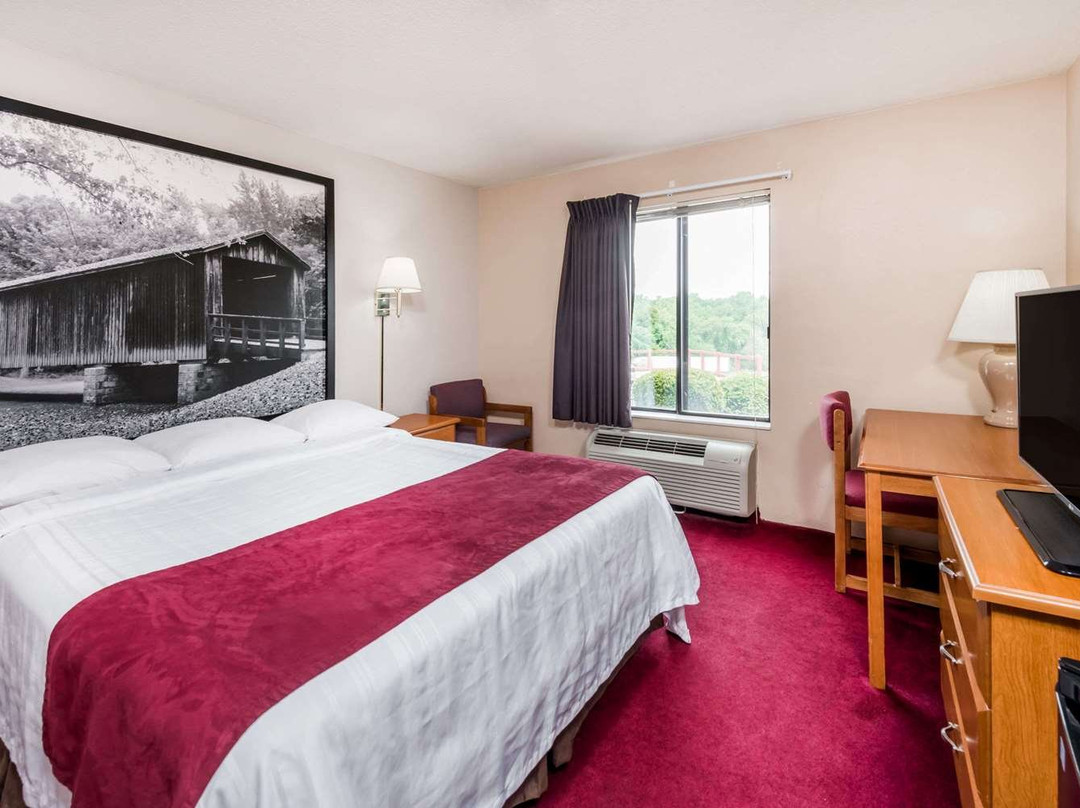 Super 8 by Wyndham Hannibal主图