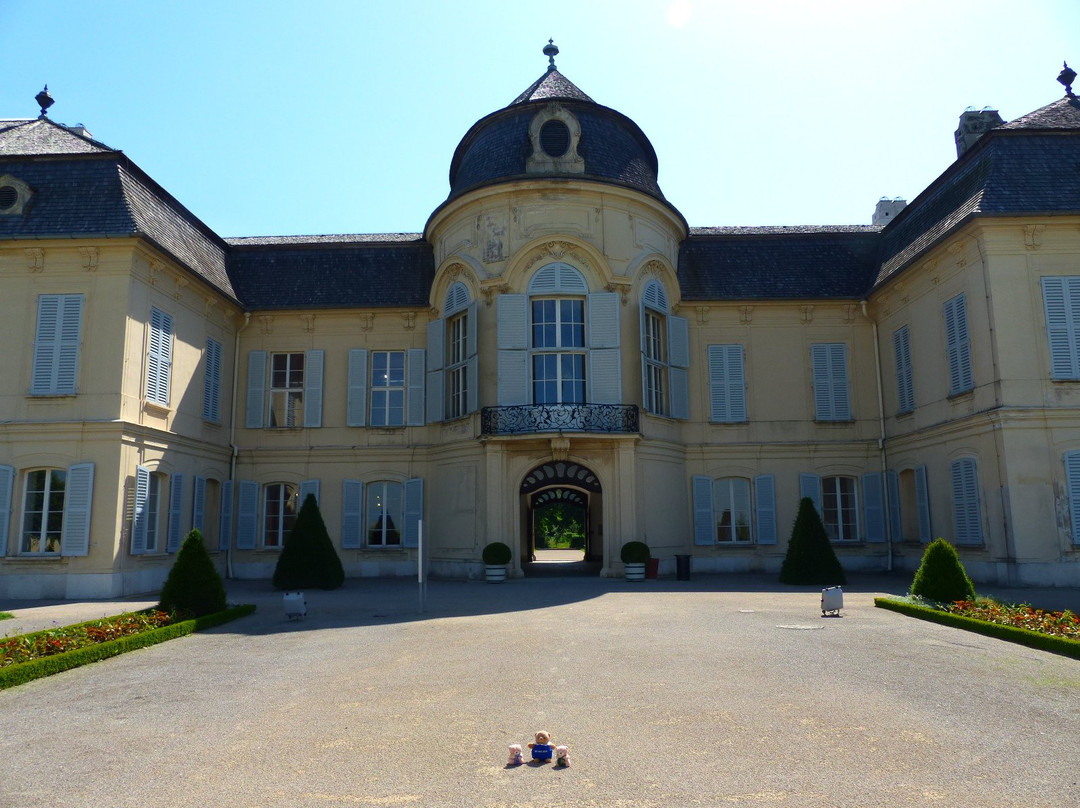 Schloss Niederweiden-Engelhartstetten必去景点