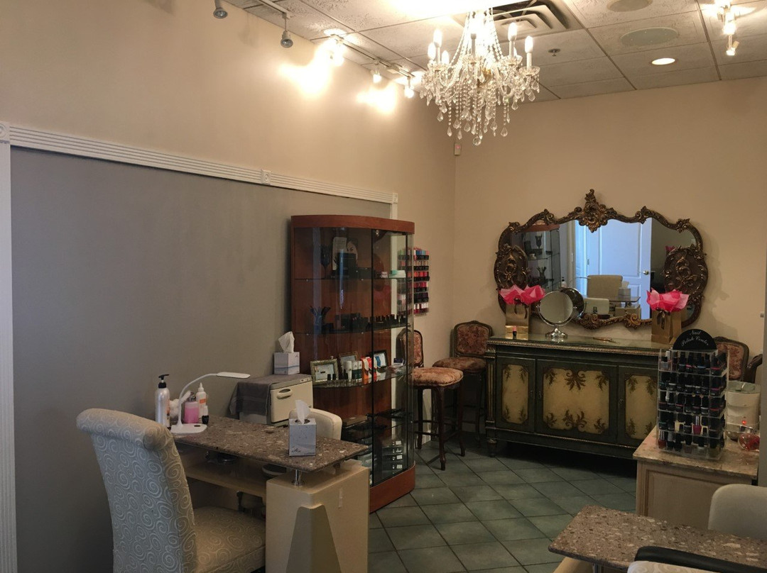 Mosaic Salon and Spa-阿弗内尔必去景点