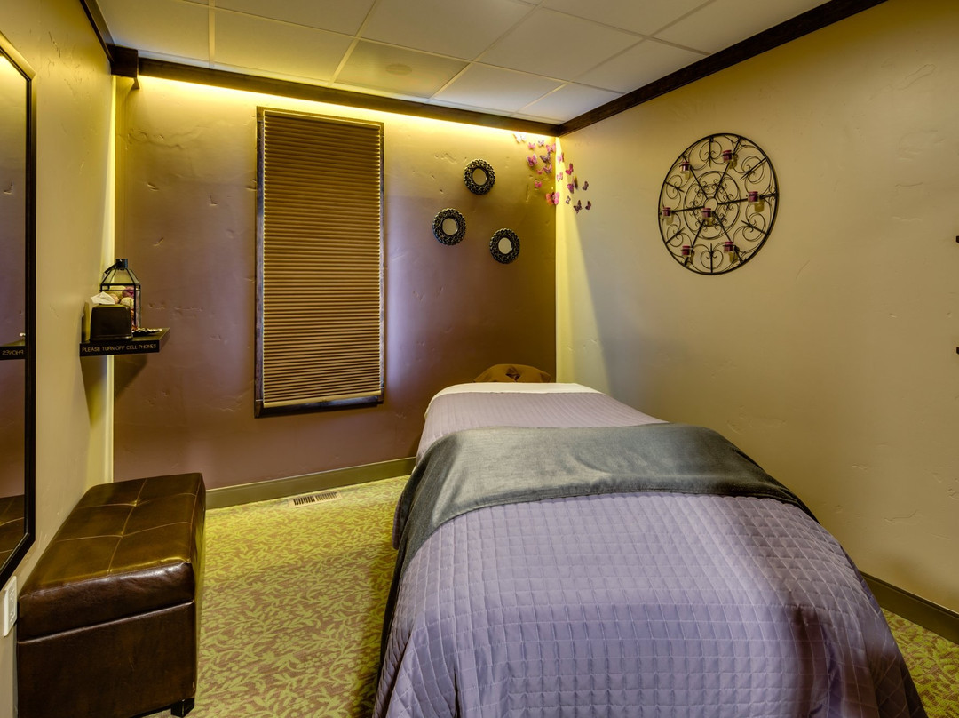 Alaska Massage Clinic景点图片