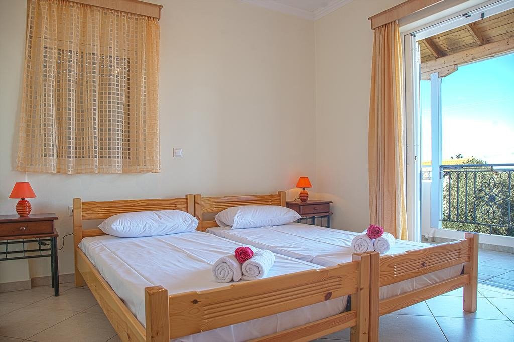 Apolpaina Luxury apartments主图