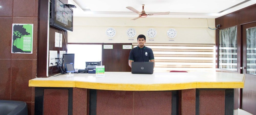 Treebo Trip Sun Square主图