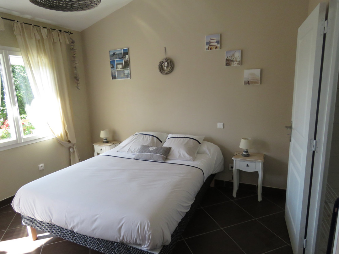 Les Arums de Fondeminjean主图