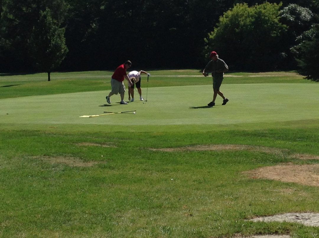 Loudon Country Club景点图片