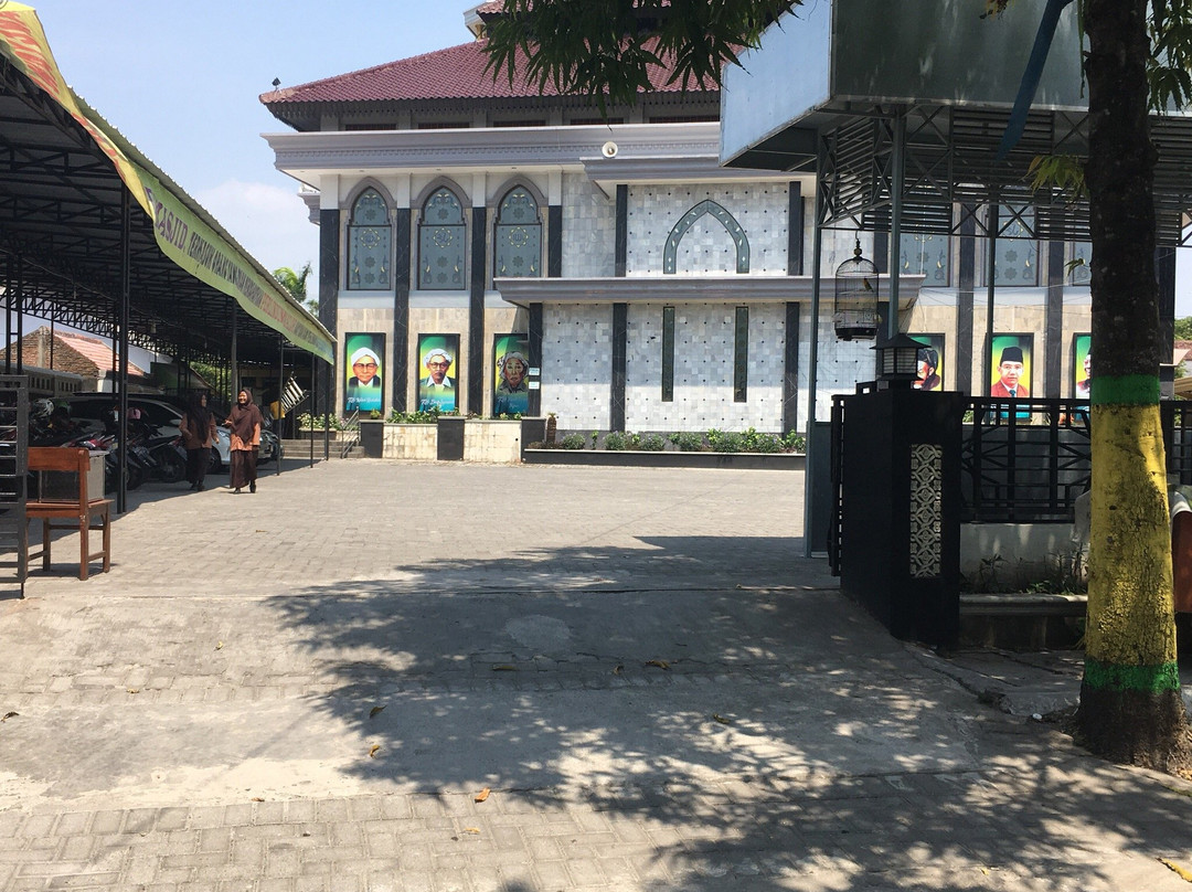 Baitul Mukminin Grand Mosque-Jombang必去景点