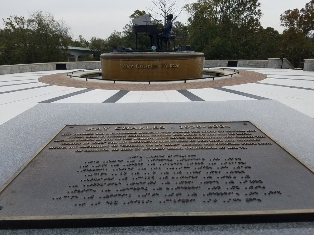 Ray Charles Plaza-奥尔巴尼必去景点