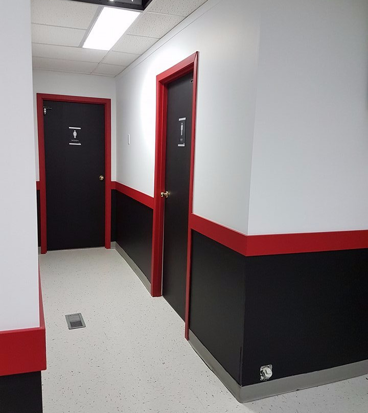 Border Escape-劳埃德明斯特必去景点