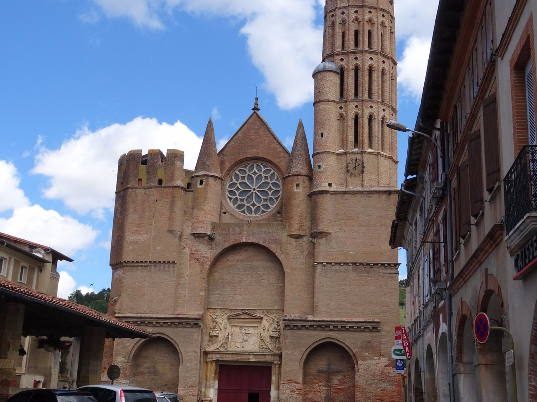 Église Saint-Victor-Montesquieu-Volvestre必去景点