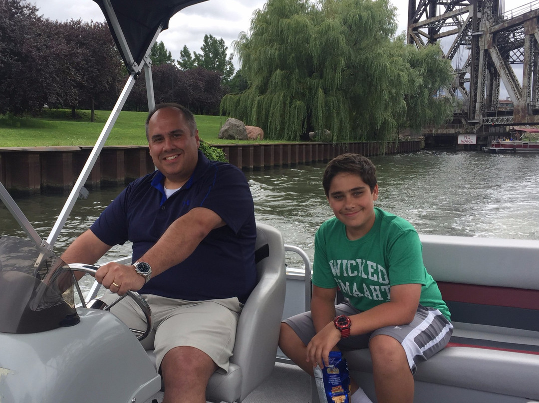 BBQ Pontoon-芝加哥必去景点