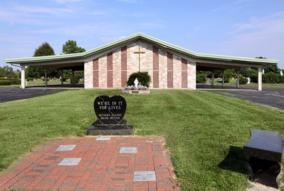 Lake View Funeral Home and Memorial Gardens-Fairview Heights必去景点