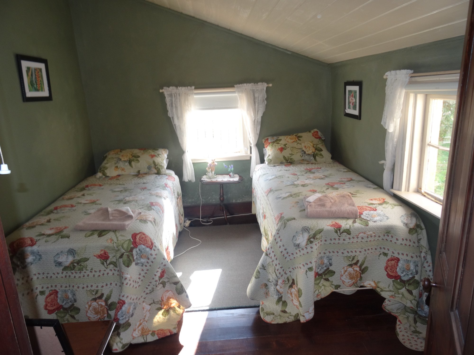The Jenny Wren Cottage-官方