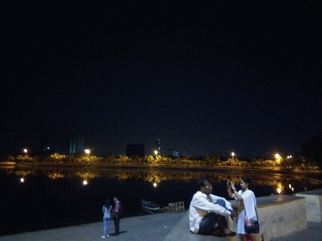 Kopar Khairane Holding Pond景点图片