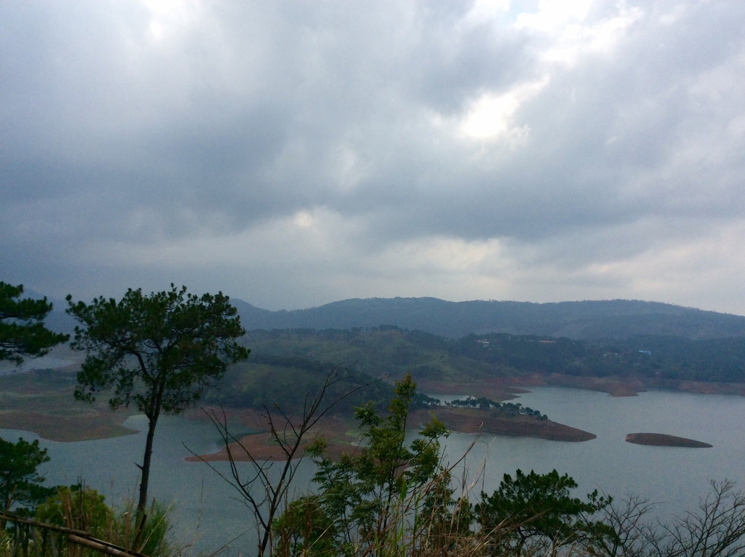 Umiam Lake景点图片