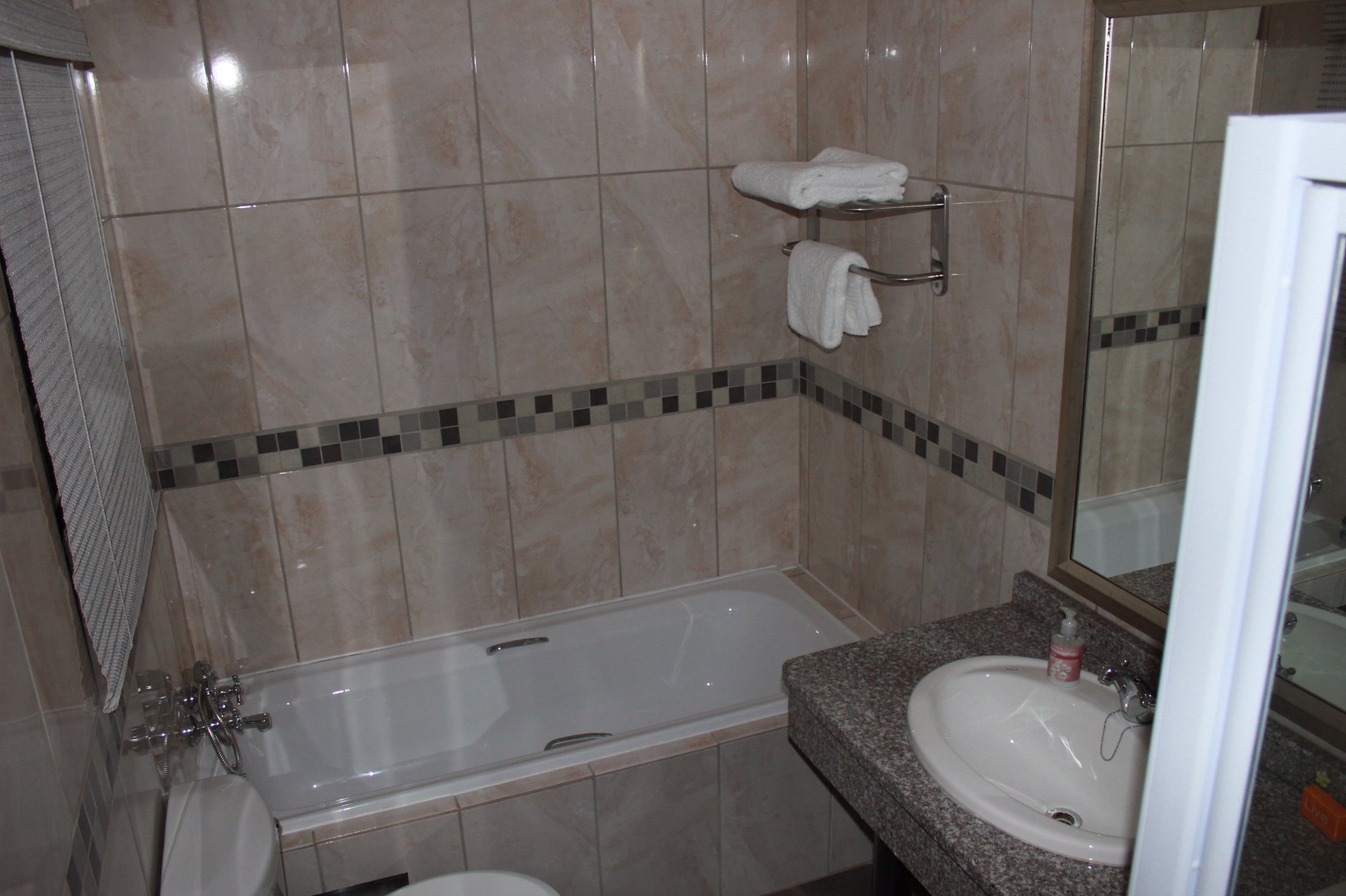 Stevenski's Guesthouse-浴室