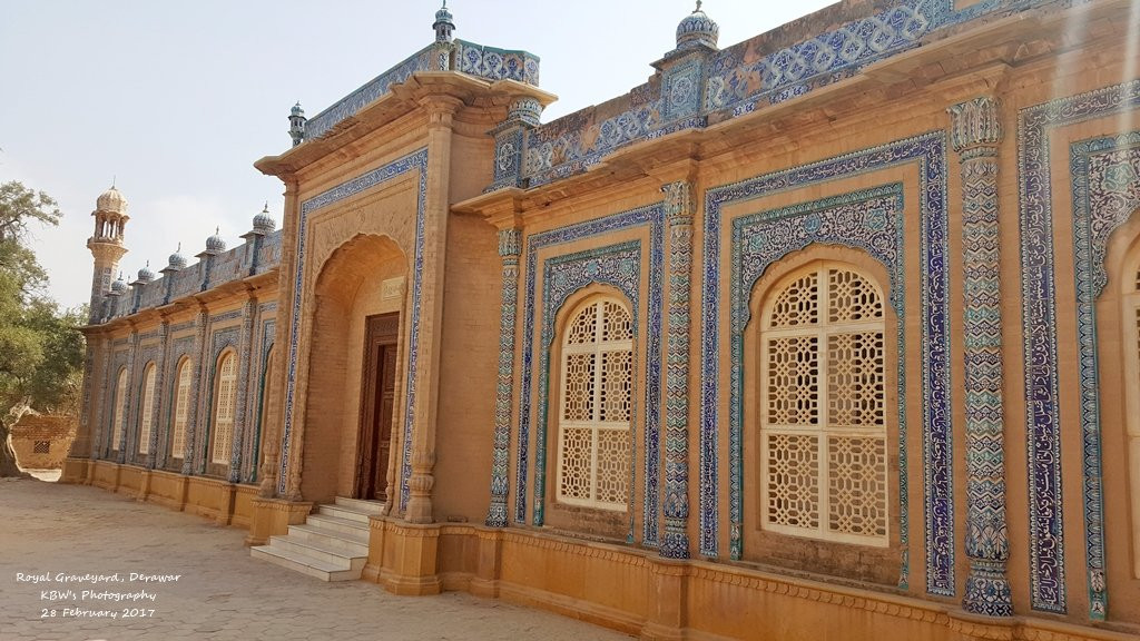 The  Abbasi Royal Graveyard-Bahawalpur必去景点