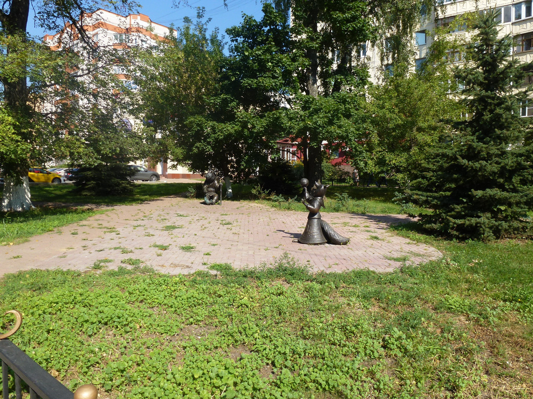 Lisa i Kolobok Sculpture景点图片