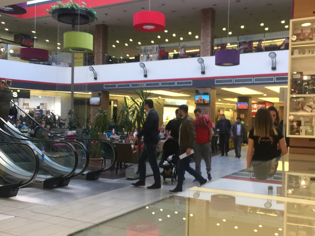 Grand Centar Shopping Mall景点图片