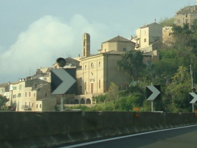 Chiesa di Santa Lucia-Grottammare必去景点