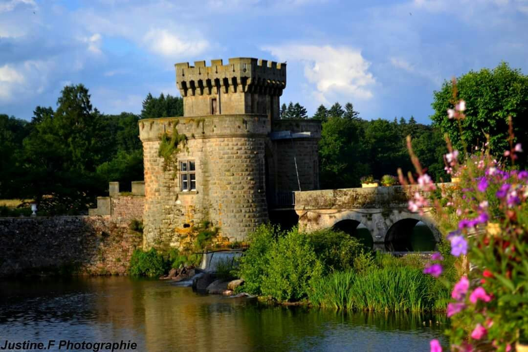 Saint-Christophe-en-Brionnais旅游攻略图片