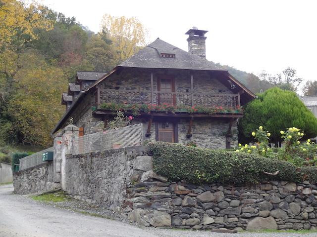 Eglise Saint-Germe d’Ayros-Ayros-Arbouix必去景点