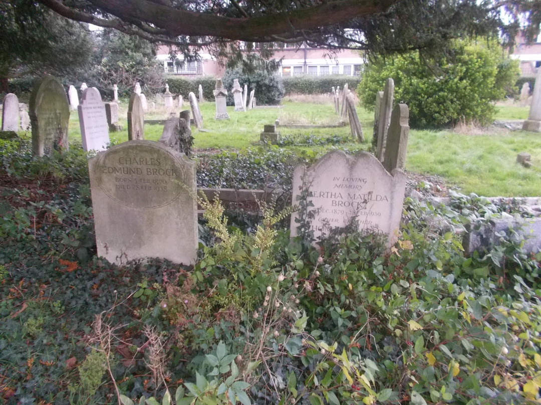 Histon Road Cemetery景点图片