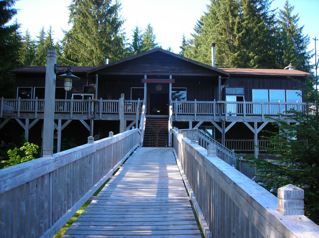 Yes Bay Lodge
