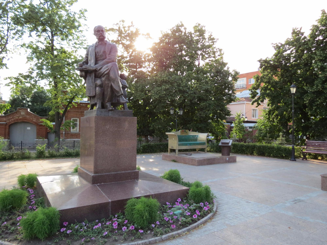 I.A. Goncharov Monument-Ulyanovsk必去景点