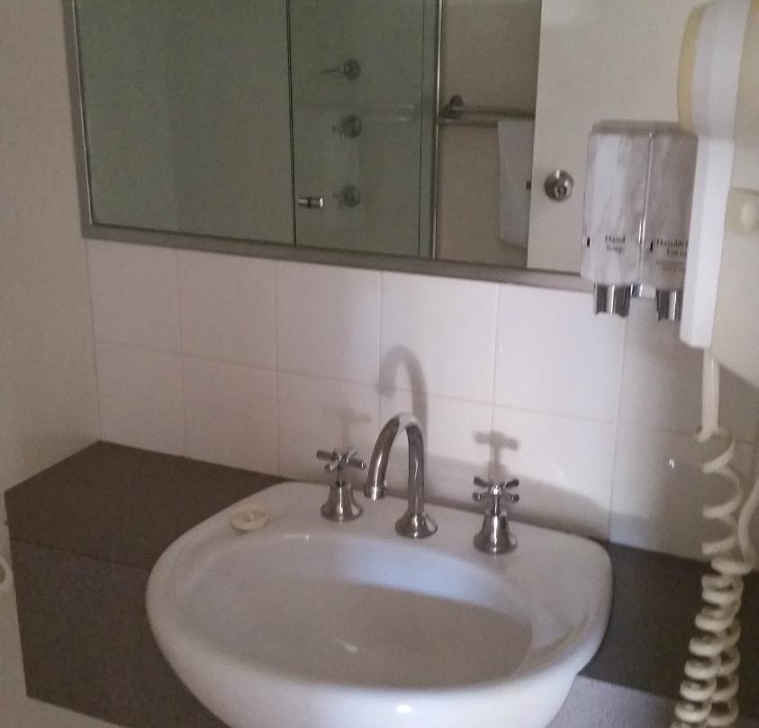 本特街汽车旅馆主图