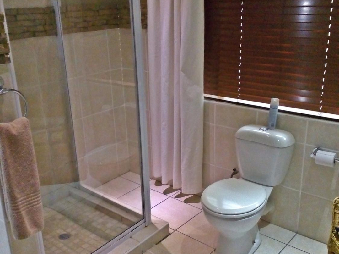 Big "5" Guesthouse主图