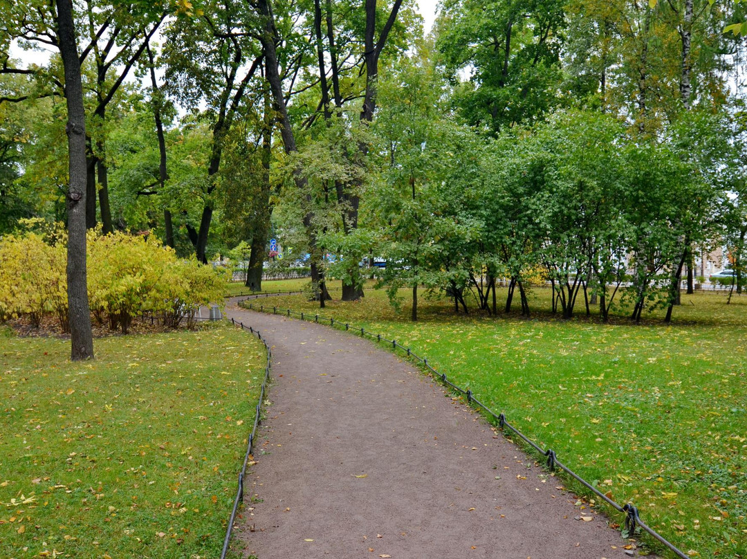 Litseyskiy Garden-普希金必去景点