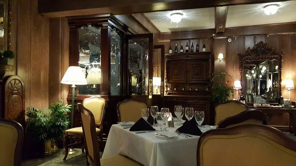 Santa Maria Inn Century Room