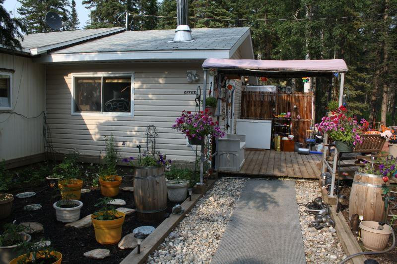 Cougar Creek Cabins & Campground