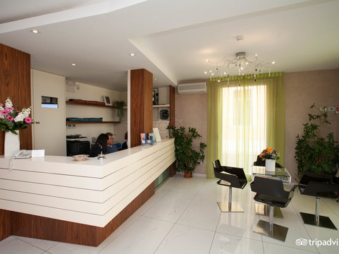 巴罗尼33号酒店