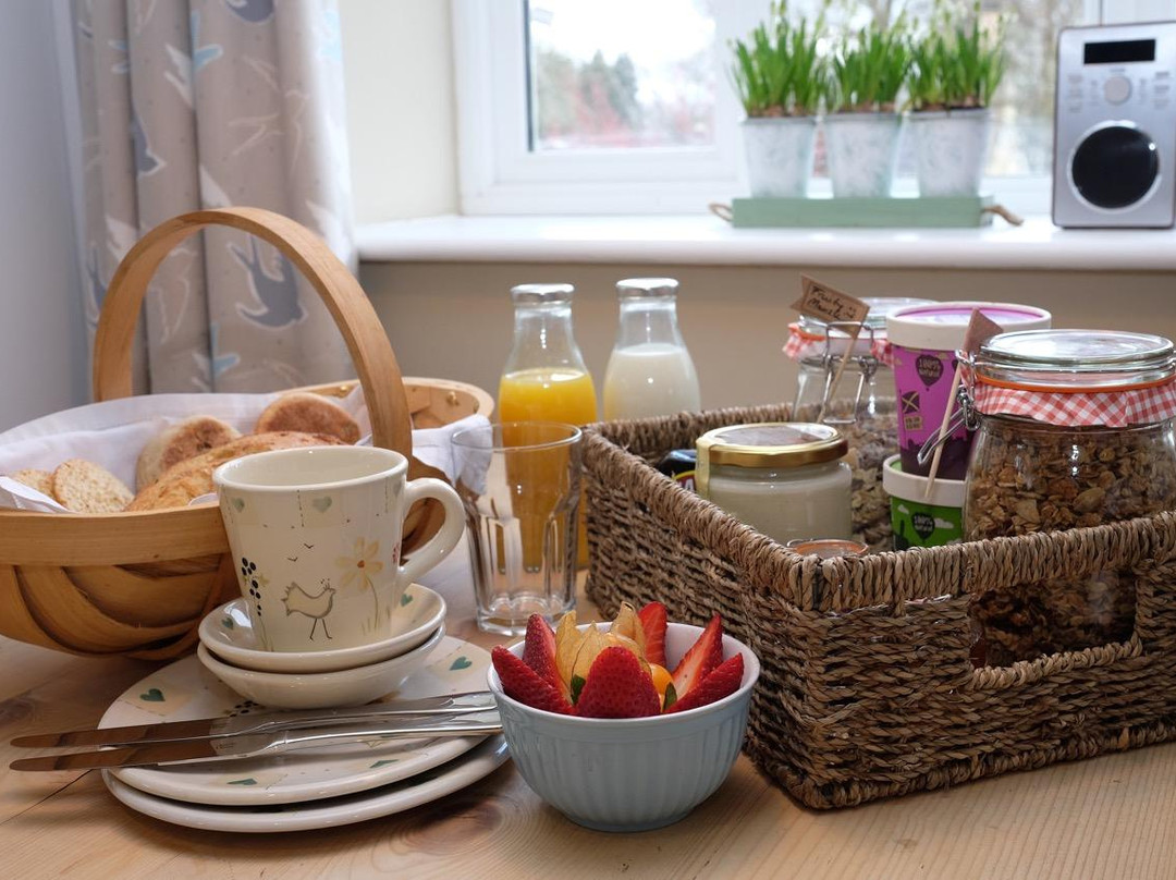 Foxhill Lodge Breakfast In Bed主图