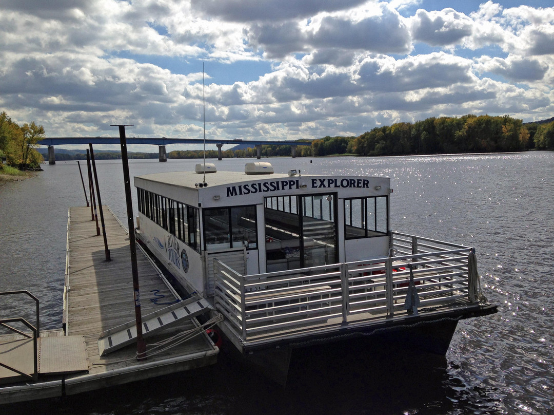 Mississippi Explorer Cruises景点图片