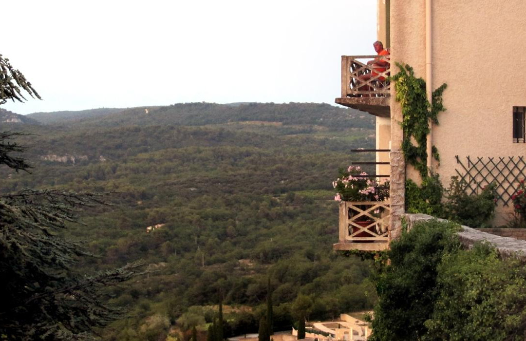 La Maison aux Volets Bleus主图
