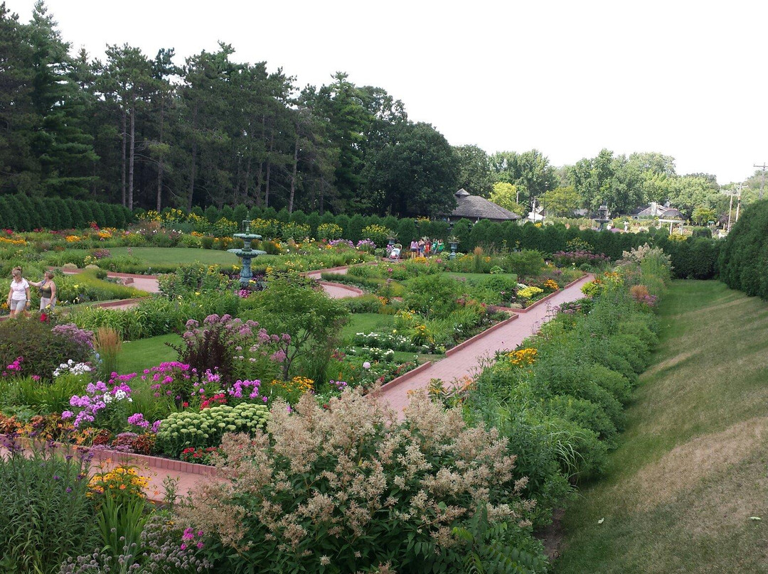 Clemens Gardens景点图片