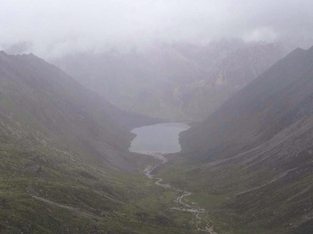 拉姆拉错湖-加查县必去景点