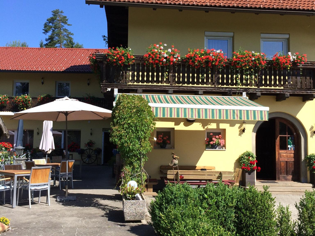 St. Urban酒店住宿-Pension Lanzer