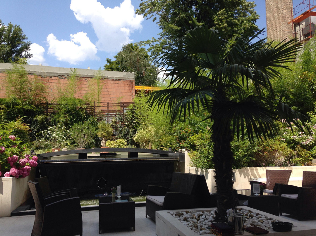 Csomor旅游景点-soveny aladar teahaz