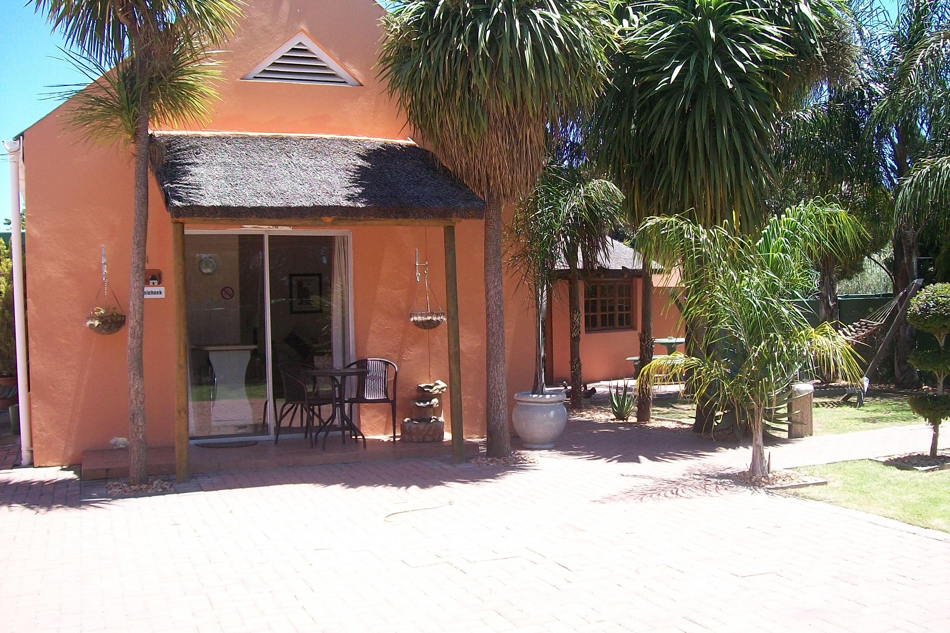 Aan de Kanal Guest House-官方