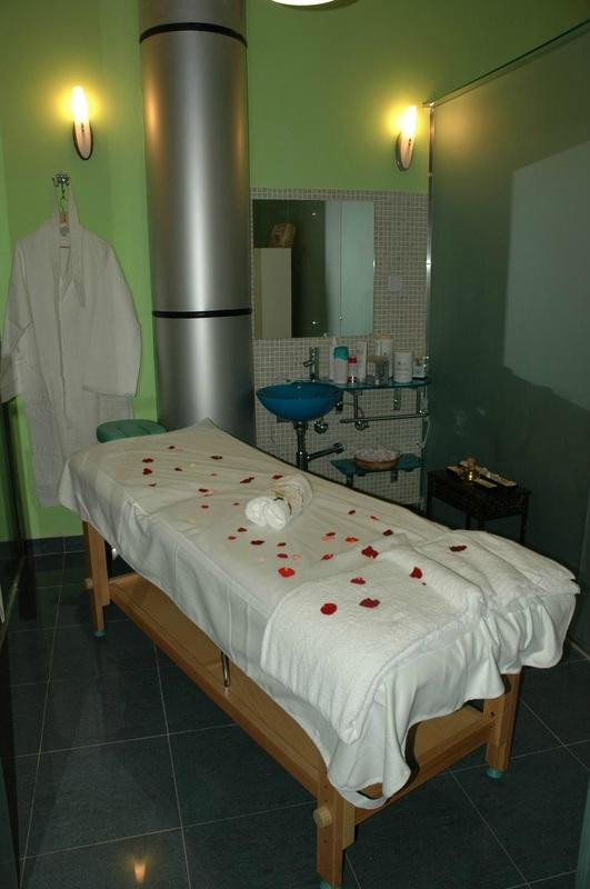 Four Seasons Center-Benghazi必去景点