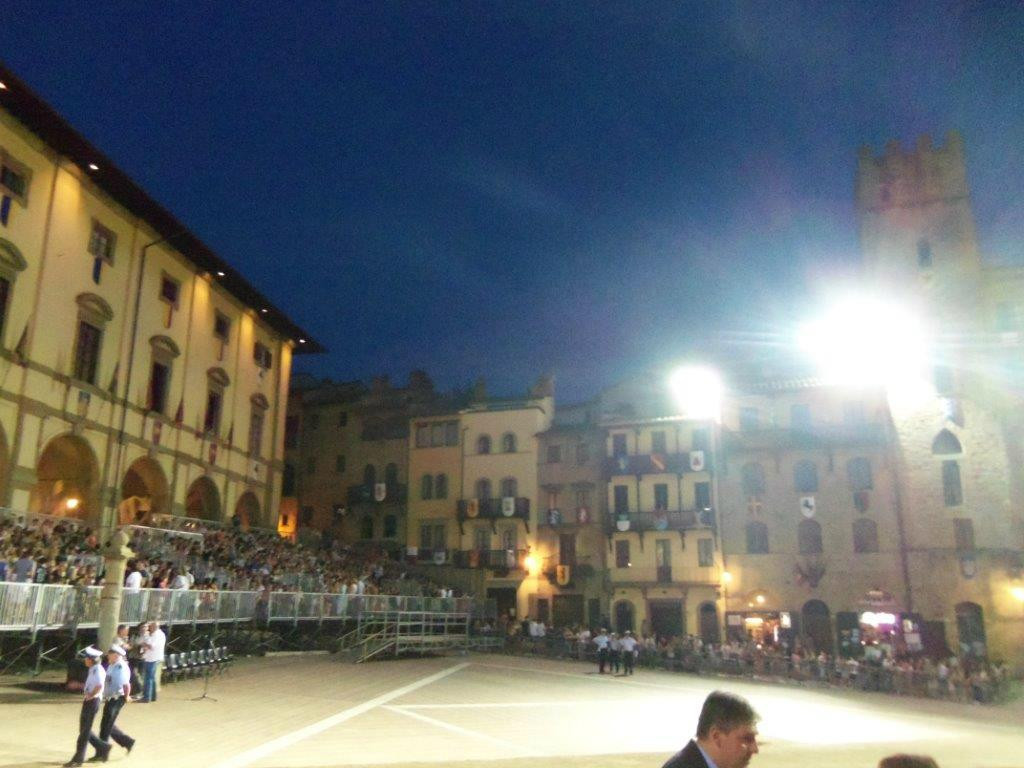 Guida Turistica Arezzo-Cortona - Silvia Vecchini-Camucia必去景点